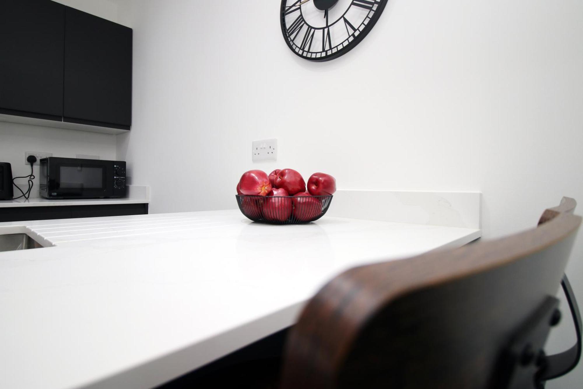 New Cardiff Bloc Exclusive Apartments By Prime Stays - Shops And Parking - Great For Groups And Families エクステリア 写真