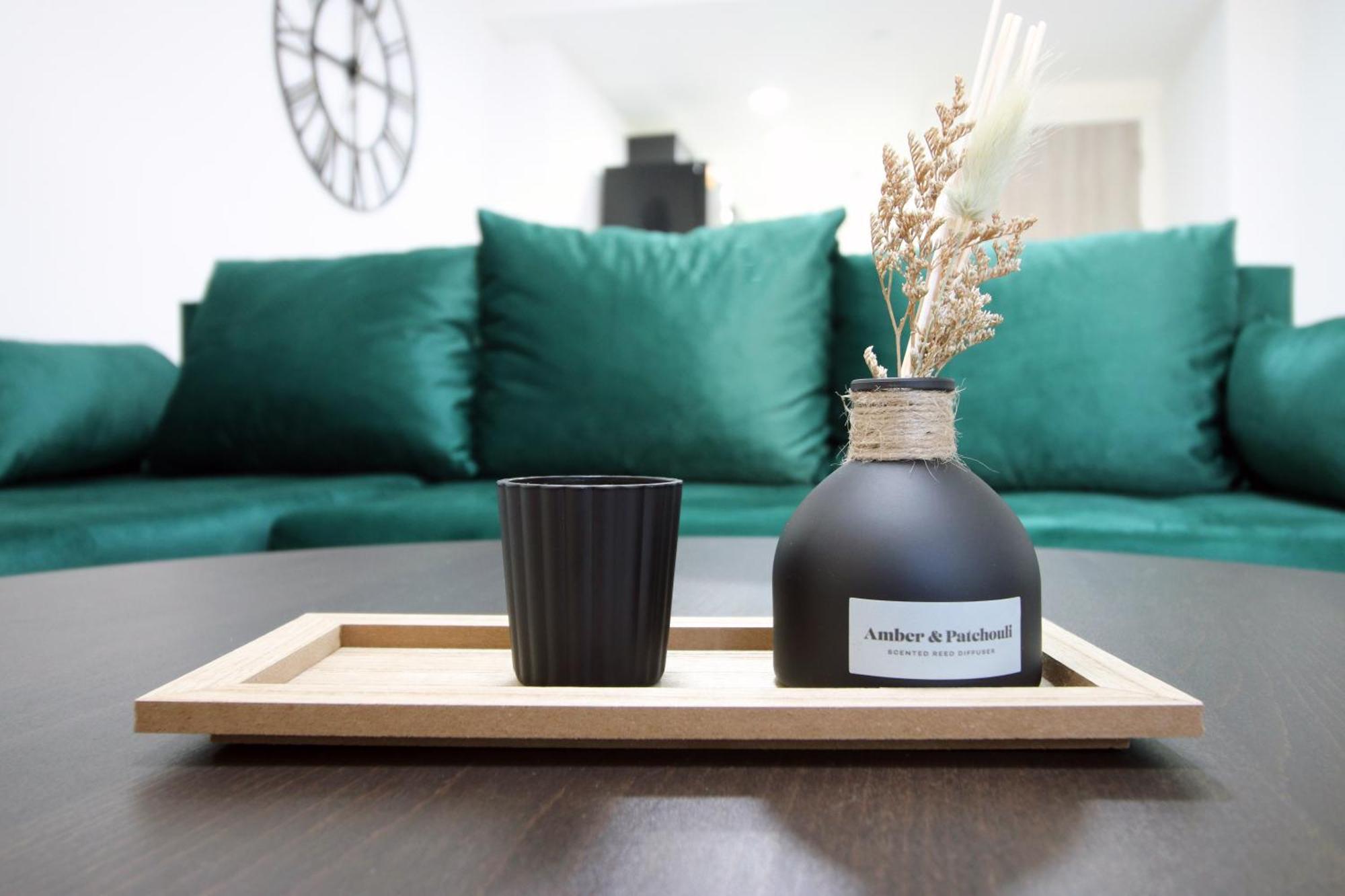 New Cardiff Bloc Exclusive Apartments By Prime Stays - Shops And Parking - Great For Groups And Families エクステリア 写真